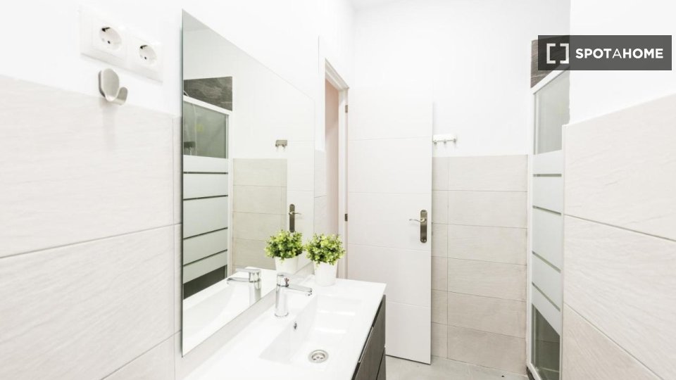 Apartment Madrid, 1 bed, 19m² — photo 12