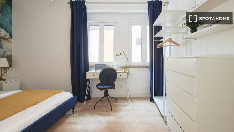 Double room Lisbon, 7 beds — photo 11