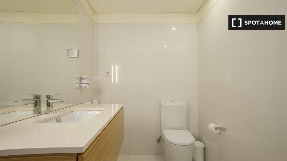Apartment Porto, 1 bed, 45m² — photo 1