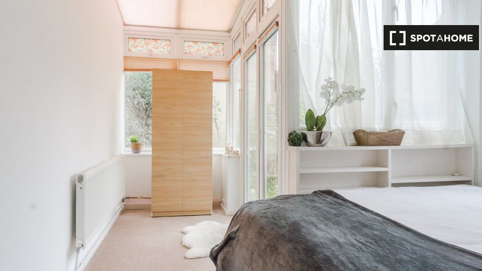 Double room London, 5 beds — photo 16
