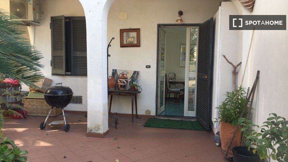 Apartment Naples, 1 bed — photo 23