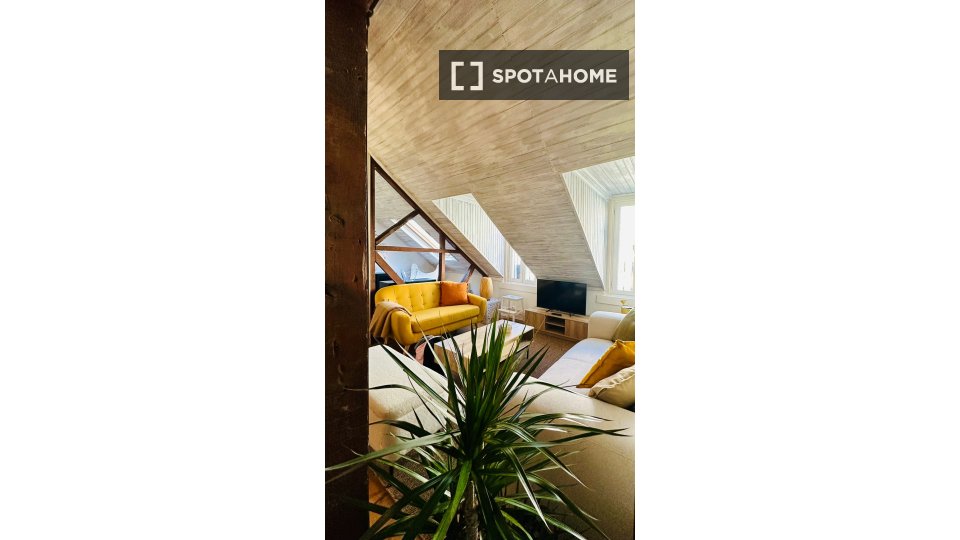 Apartment Lisbon, 2 beds, 70m² — photo 17