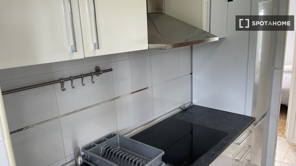 Double room Madrid, 4 beds — photo 18