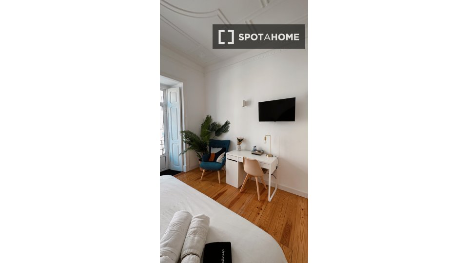 Double room Lisbon, 6 beds, 140m² — photo 48