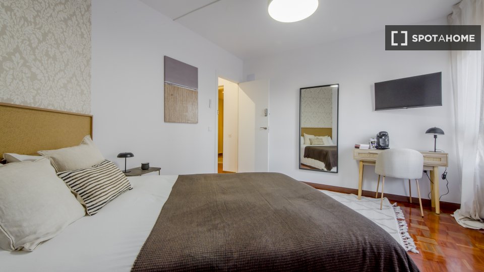 Double room Madrid, 7 beds — photo 17