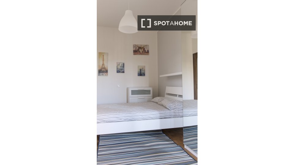 Double room Milan, 6 beds, 127m² — photo 2