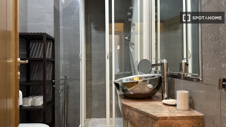 Apartment mono Lisbon, 60m² — photo 16