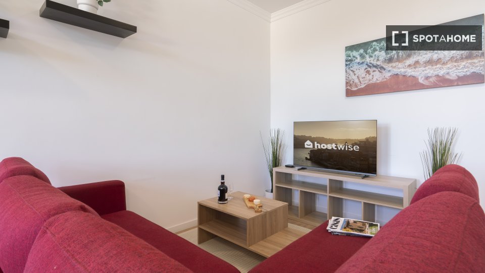 Apartment Porto, 2 beds, 35m² — photo 15