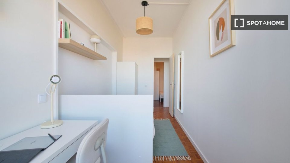 Double room Lisbon, 10 beds — photo 11