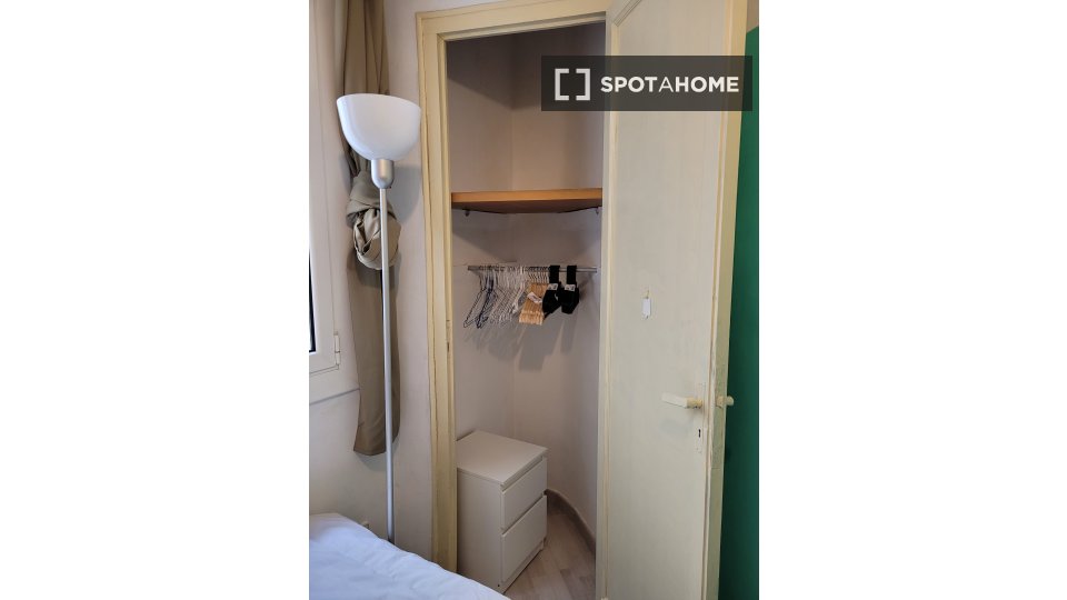 Double room Barcelona, 5 beds — photo 7