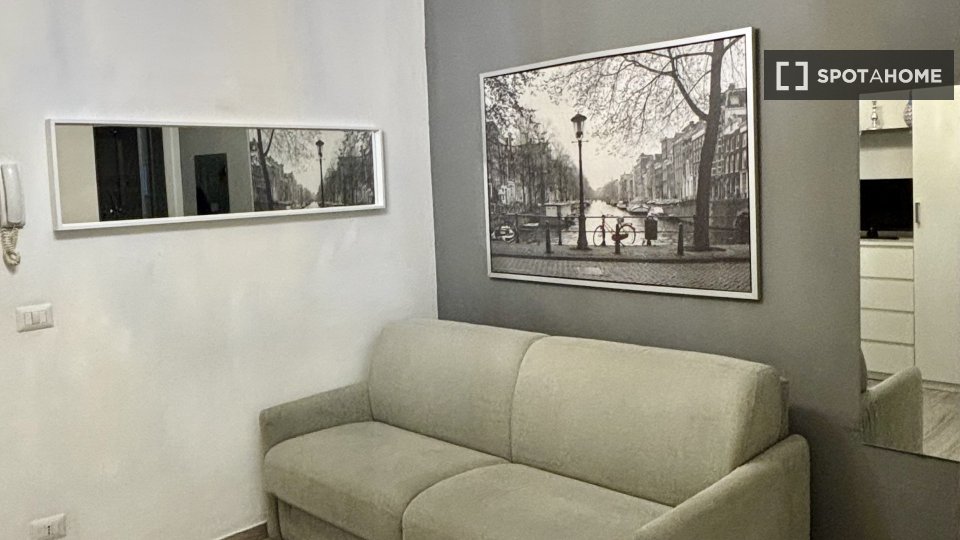 Apartment mono Milan, 21m² — photo 3