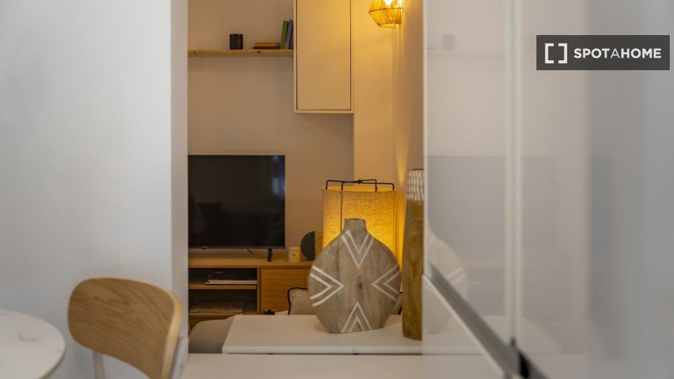 Apartment Lisbon, 1 bed — photo 7
