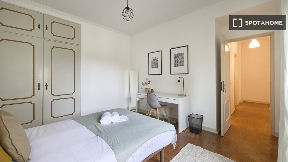 Double room Lisbon, 7 beds — photo 5