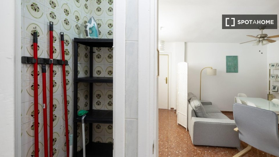 Double room Granada, 5 beds, 150m² — photo 4