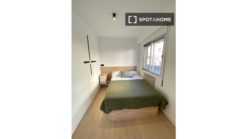 Double room Madrid, 12 beds — photo 33