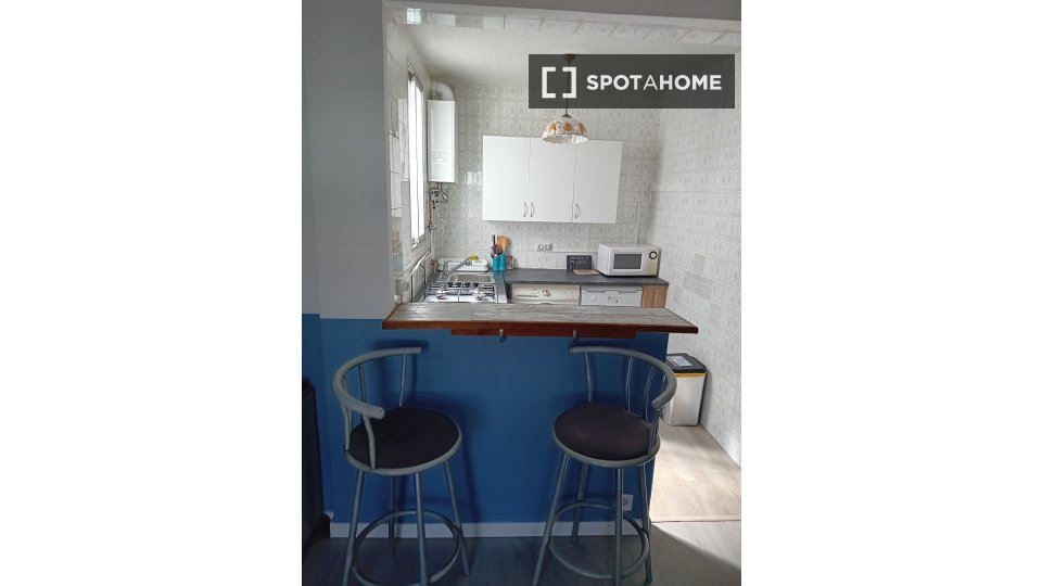 Double room Madrid, 3 beds, 75m² — photo 23