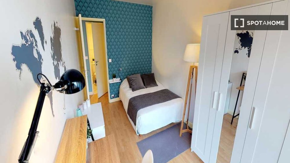 Double room Paris, 3 beds, 70m² — photo 14