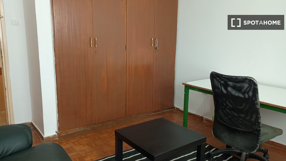 Double room Nicosia, 6 beds — photo 40