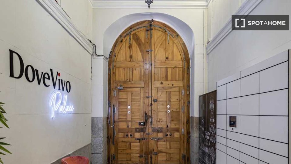 Double room Madrid, 67 beds — photo 50