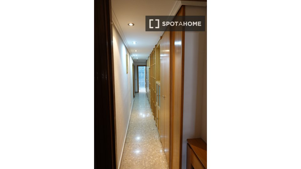 Double room Valencia, 5 beds — photo 4
