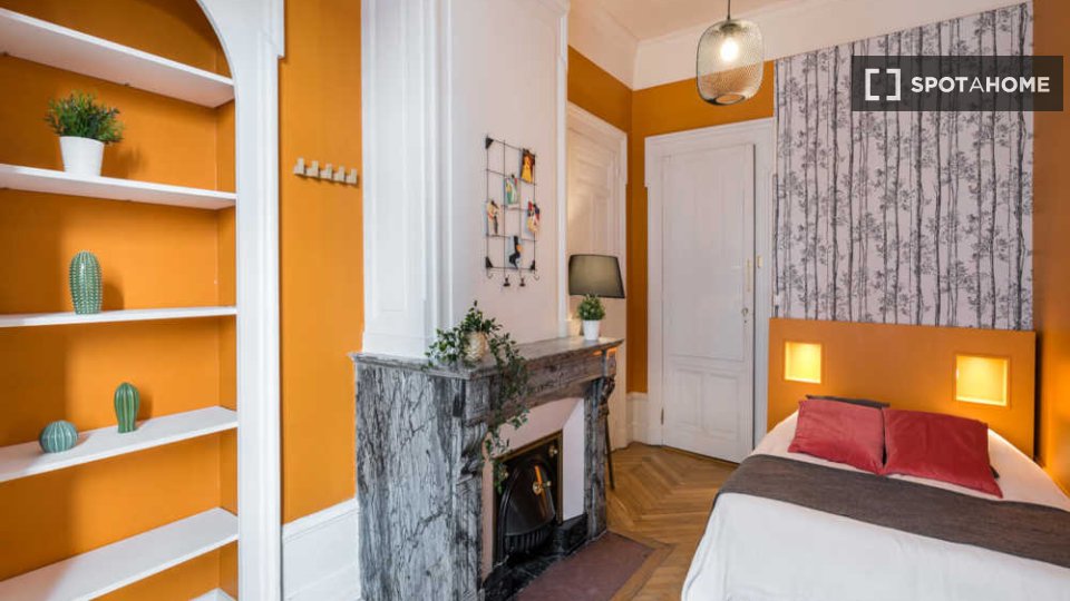 Double room Lyon, 6 beds, 250m² — photo 8