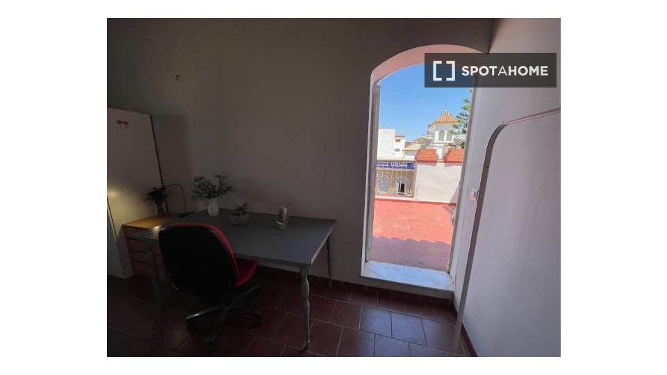 Double room Seville, 12 beds, 300m² — photo 16