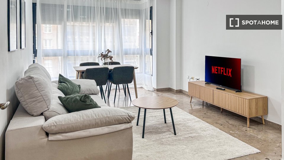Apartment Valencia, 2 beds, 83m² — photo 5