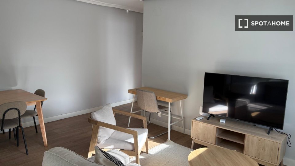 Appartement Madrid, 2 chambres, 67m² — photo 2
