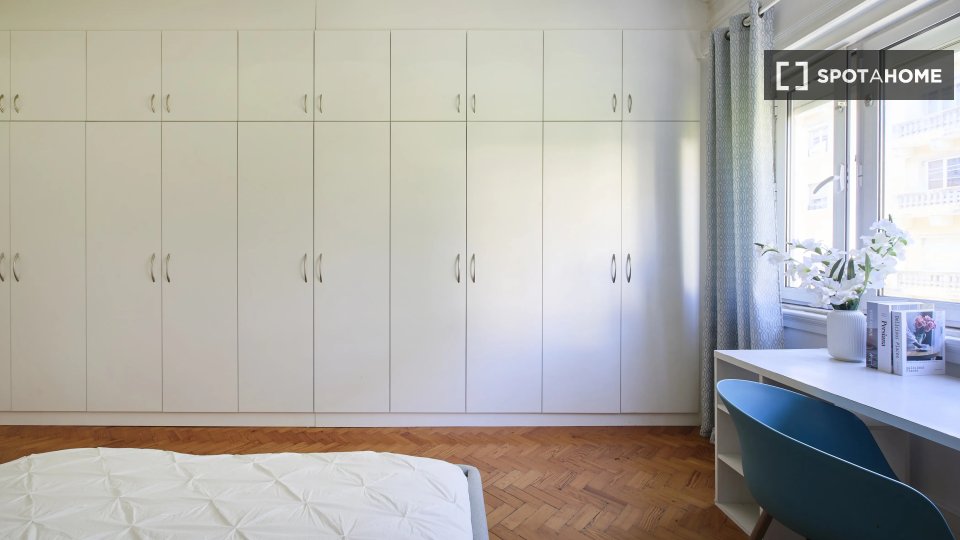 Double room Lisbon, 9 beds — photo 6
