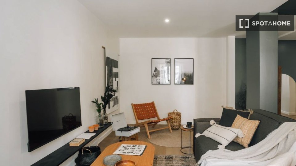Apartment Lisbon, 3 beds — photo 11
