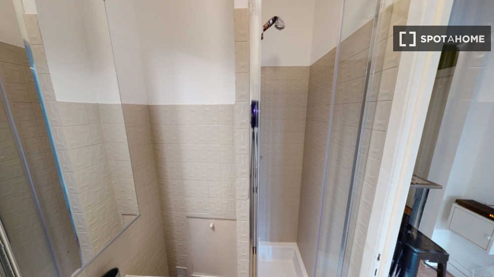 Double room Paris, 4 beds, 80m² — photo 11
