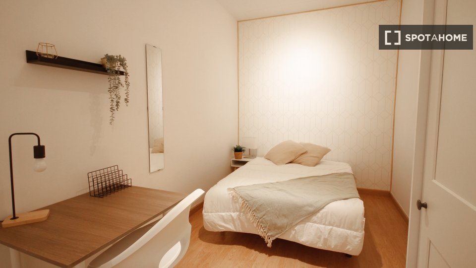 Double room Barcelona, 6 beds — photo 6