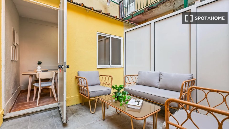 Double room Lisbon, 4 beds — photo 6