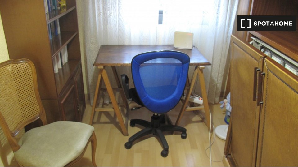Double room Barcelona, 2 beds, 60m² — photo 10