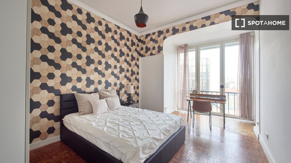 Double room Lisbon, 4 beds — photo 16