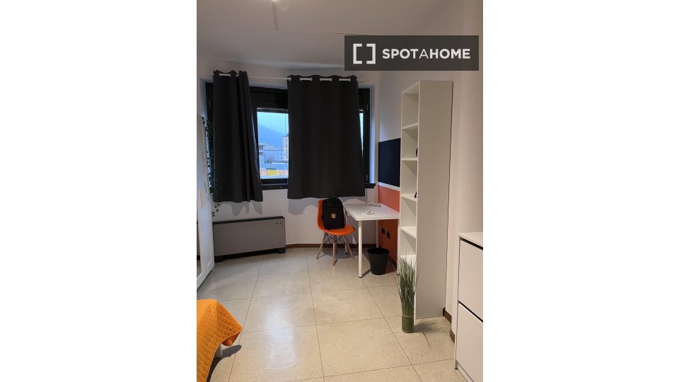 Double room Trento, 13 beds — photo 11