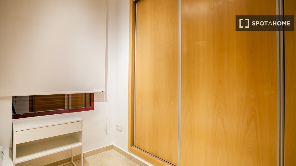 Apartment Valencia, 3 beds, 126m² — photo 16