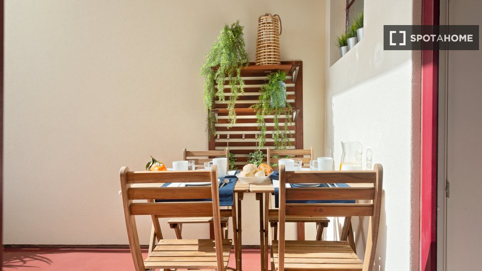 Apartment Porto, 3 beds, 40m² — photo 13
