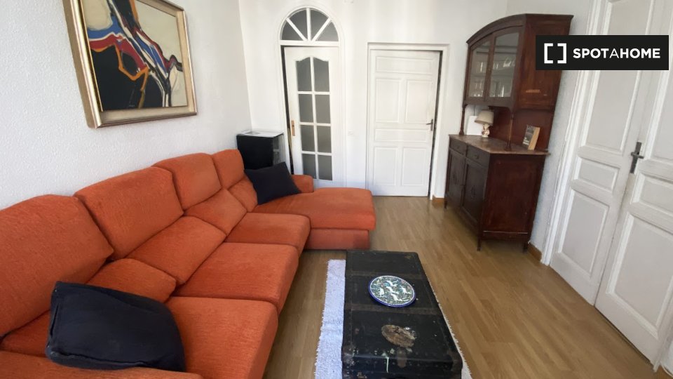 Double room Madrid, 3 beds — photo 7