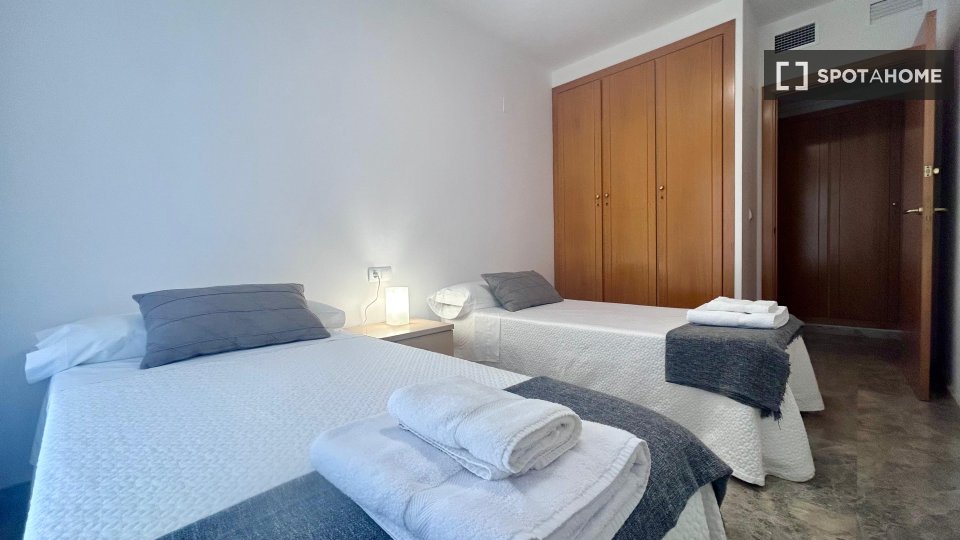 Apartment Valencia, 3 beds, 90m² — photo 4