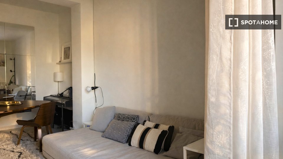 Apartamento Milán, 1 habitación, 66m² — foto 4