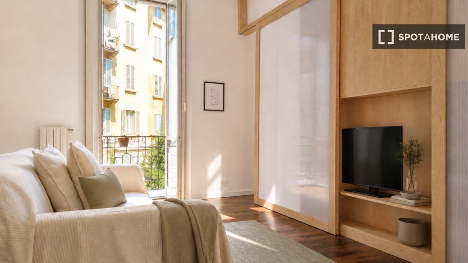 Appartamento con 1 camera da letto a Sarpi, Milano - a Milano