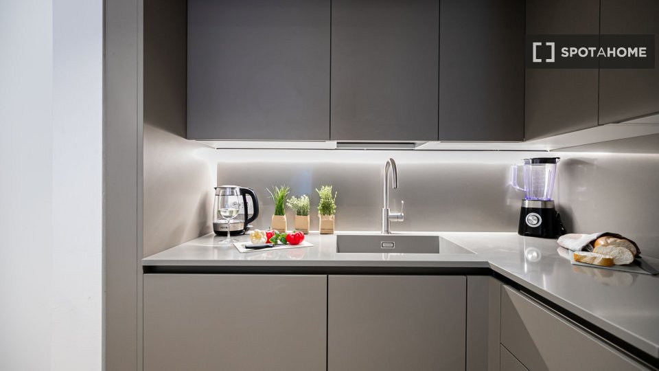 Apartment Milan, 2 beds, 80m² — photo 2