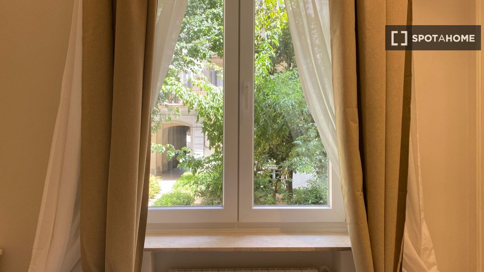 Double room Madrid, 6 beds — photo 14