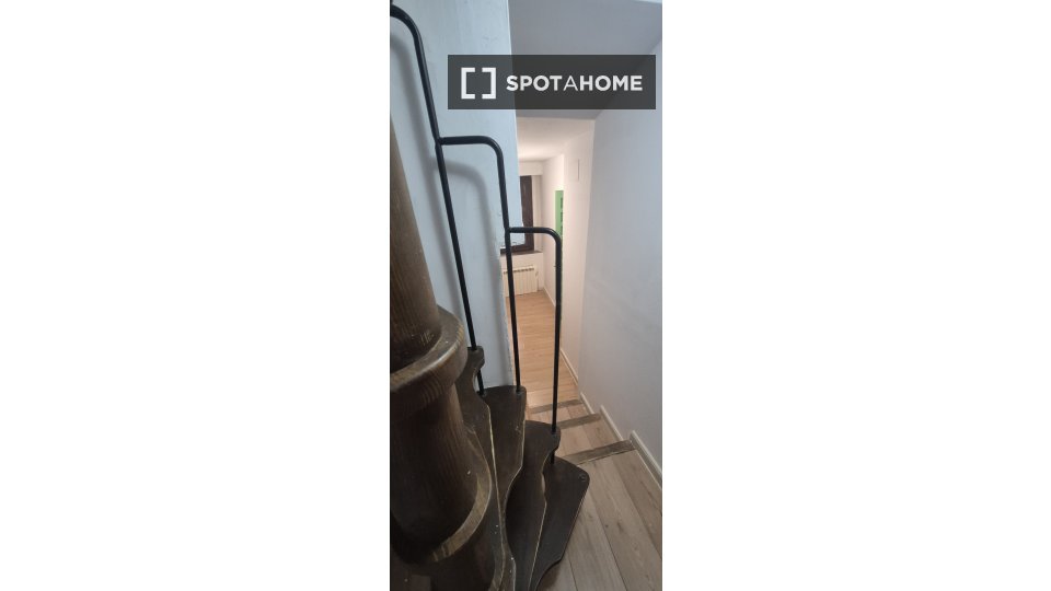 Apartment Granada, 1 bed, 73m² — photo 9