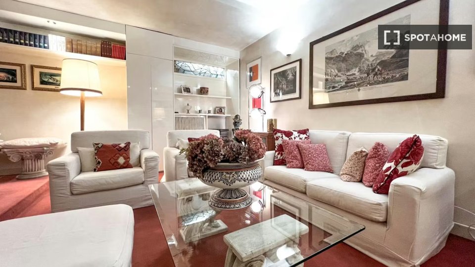 Apartment Milan, 1 bed, 115m² — photo 2