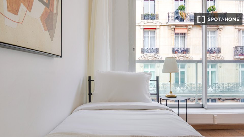 Apartment Paris, 2 beds, 61m² — photo 9