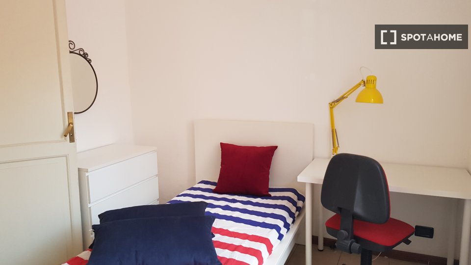 Double room Turin, 5 beds, 122m² — photo 2
