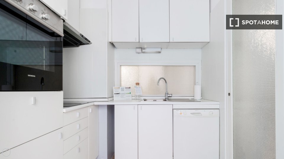 Apartment Milan, 1 bed, 65m² — photo 11