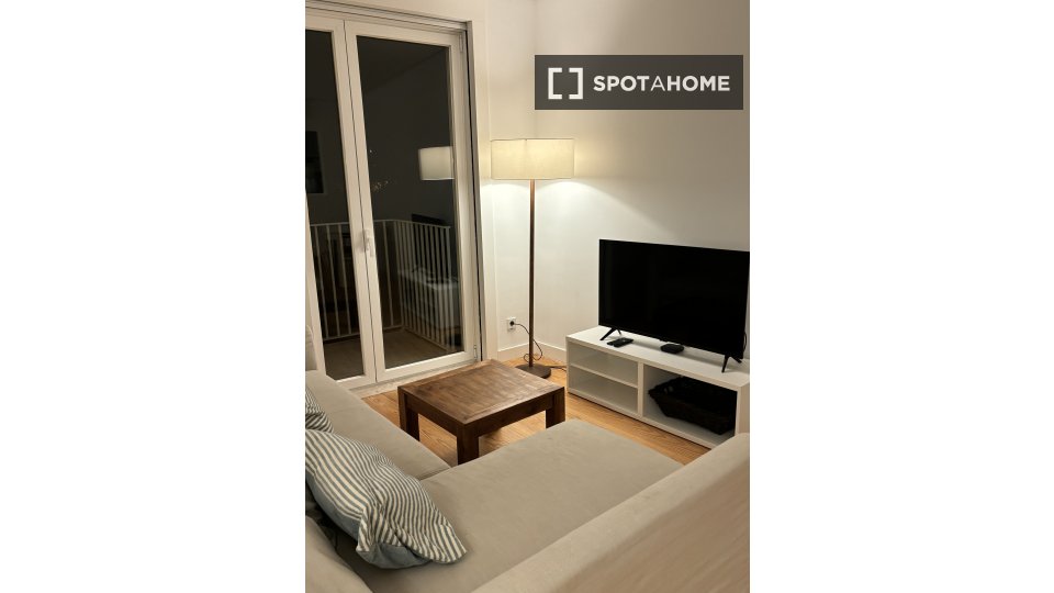 Apartment Lisbon, 1 bed, 80m² — photo 8